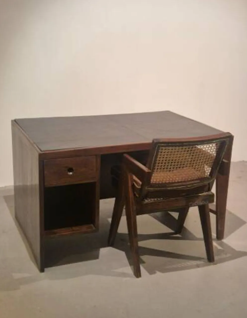 Bureau à casiers Original Pierre Jeanneret PJ-BU-02-A, Mid-Century Modern
