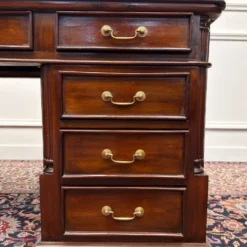 Bureau classique anglais avec cuir vert