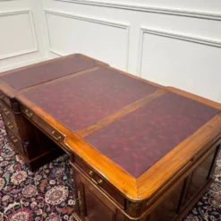 Bureau classique en cuir bordeaux Partnerdesk