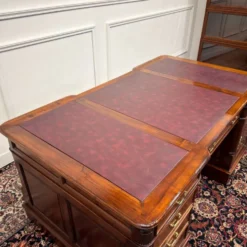 Bureau classique en cuir bordeaux Partnerdesk