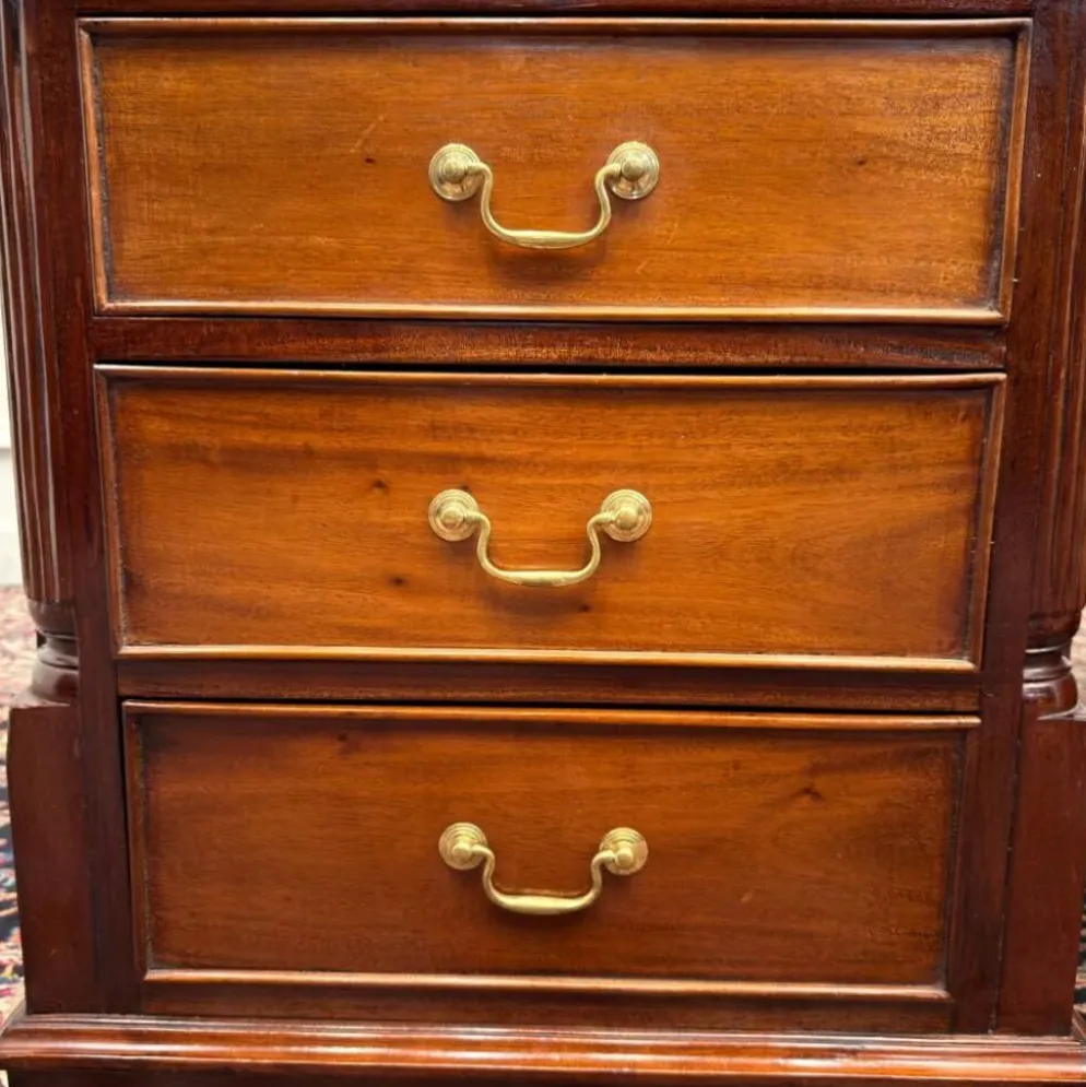 Bureau classique en cuir bordeaux Partnerdesk