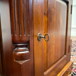 Bureau classique partenaire en cuir noir