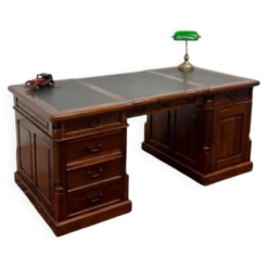 Bureau classique partenaire en cuir noir