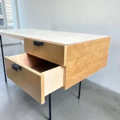 Bureau CM 141 de Pierre Paulin pour Thonet, 1953