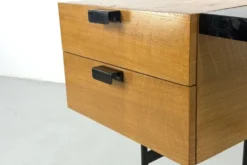 Bureau CM141 par Pierre Paulin pour Thonet – 1954