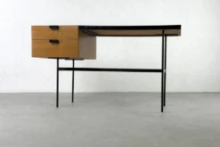 Bureau CM141 par Pierre Paulin pour Thonet – 1954