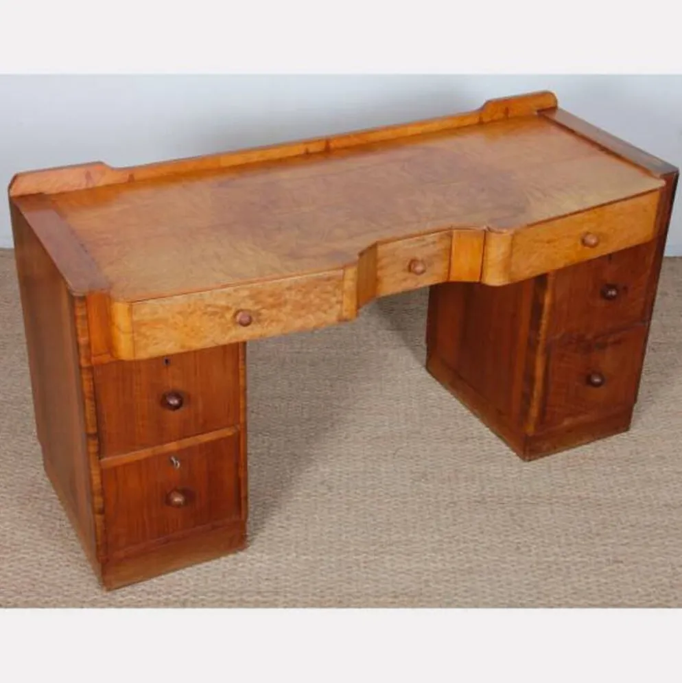 Bureau/coiffeuse en bois de loupe datant des années 1930