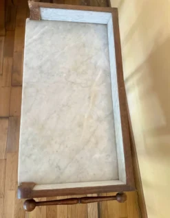Bureau coiffeuse en bois et marbre