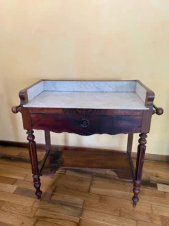 Bureau coiffeuse en bois et marbre