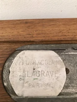 Bureau écolier avec son encrier signé