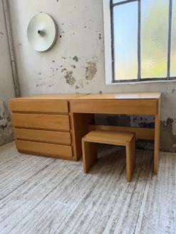 Bureau + commode + tabouret pin Maison Regain Savoie