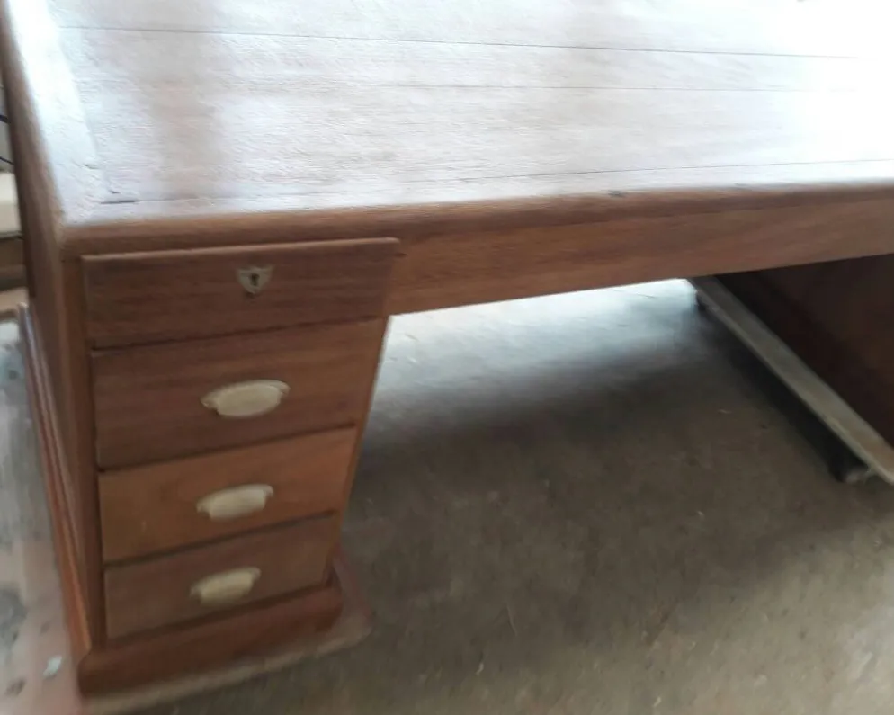 Bureau comptoir en bois exotique