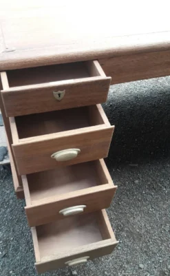 Bureau comptoir en bois exotique