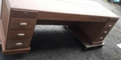 Bureau comptoir en bois exotique