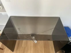 Bureau console en verre fumé
