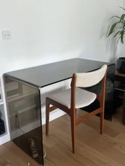 Bureau console en verre fumé