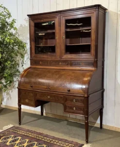 Bureau à cylindre bibliothèque époque Louis XVI en acajou et noyer
