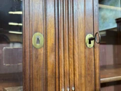 Bureau à cylindre bibliothèque époque Louis XVI en acajou et noyer