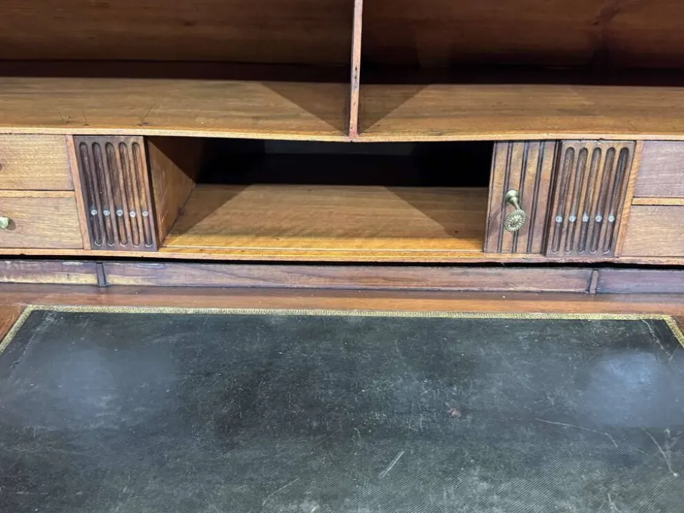 Bureau à cylindre bibliothèque époque Louis XVI en acajou et noyer