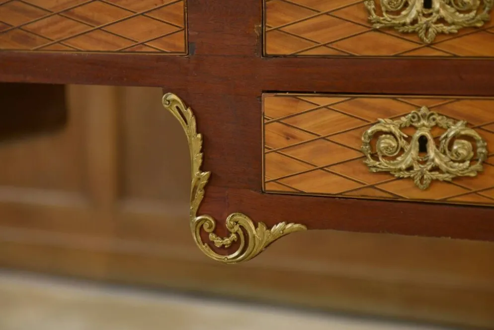 Bureau à cylindre de style Louis XVI en marqueterie époque Napoléon III