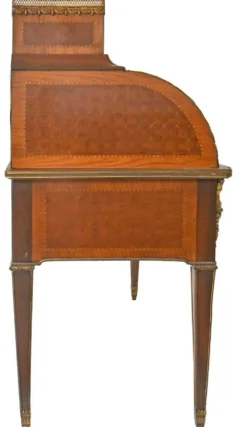 Bureau à cylindre de style Louis XVI en marqueterie