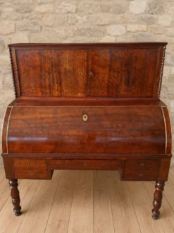 Bureau à cylindre en acajou– époque XIXe siècle (om)