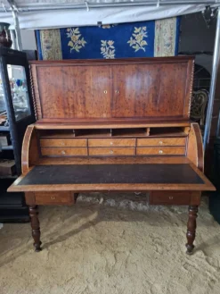 Bureau à cylindre en acajou– époque XIXe siècle (om)