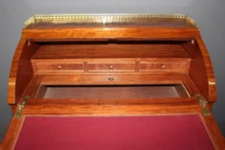 Bureau à cylindre en marqueterie de style Louis XVI