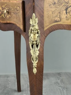 Bureau à cylindre en marqueterie de style Louis XV, XIXe siècle