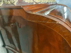 Bureau à cylindre Louis XV marqueterie bronze