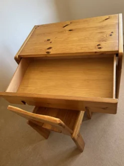 Bureau d’adolescente Pin massif Roche et Bobois Années 80
