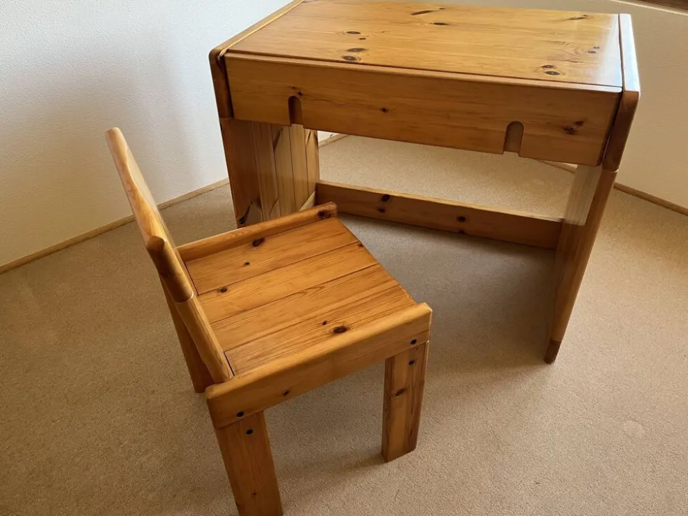 Bureau d’adolescente Pin massif Roche et Bobois Années 80