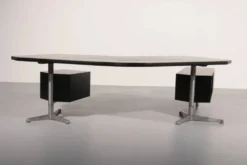 Bureau d'angle exécutif 'T96' d'Osvaldo Borsani pour Tecno en bois laqué noir