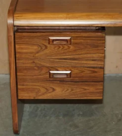 Bureau d'angle gauche bois brésilien danois milieu du siècle