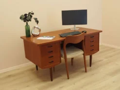 Bureau danois en teck, années 1970