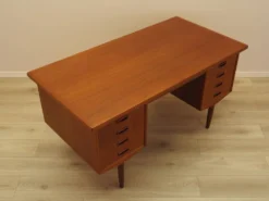 Bureau danois en teck, années 1970
