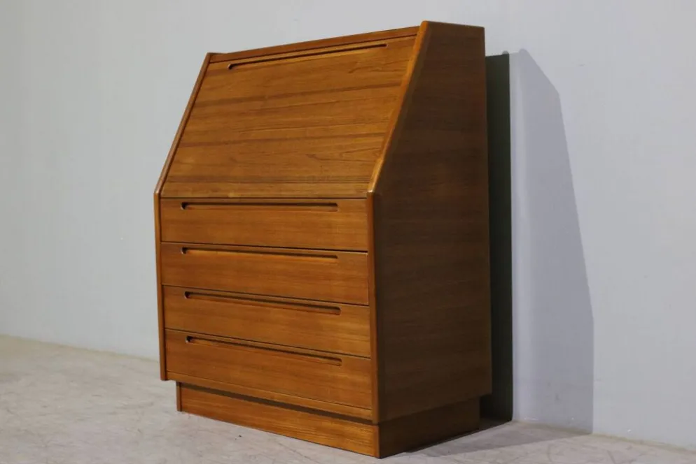 Bureau danois en teck par Torring