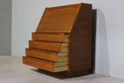 Bureau danois en teck par Torring