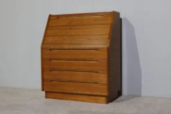Bureau danois en teck par Torring