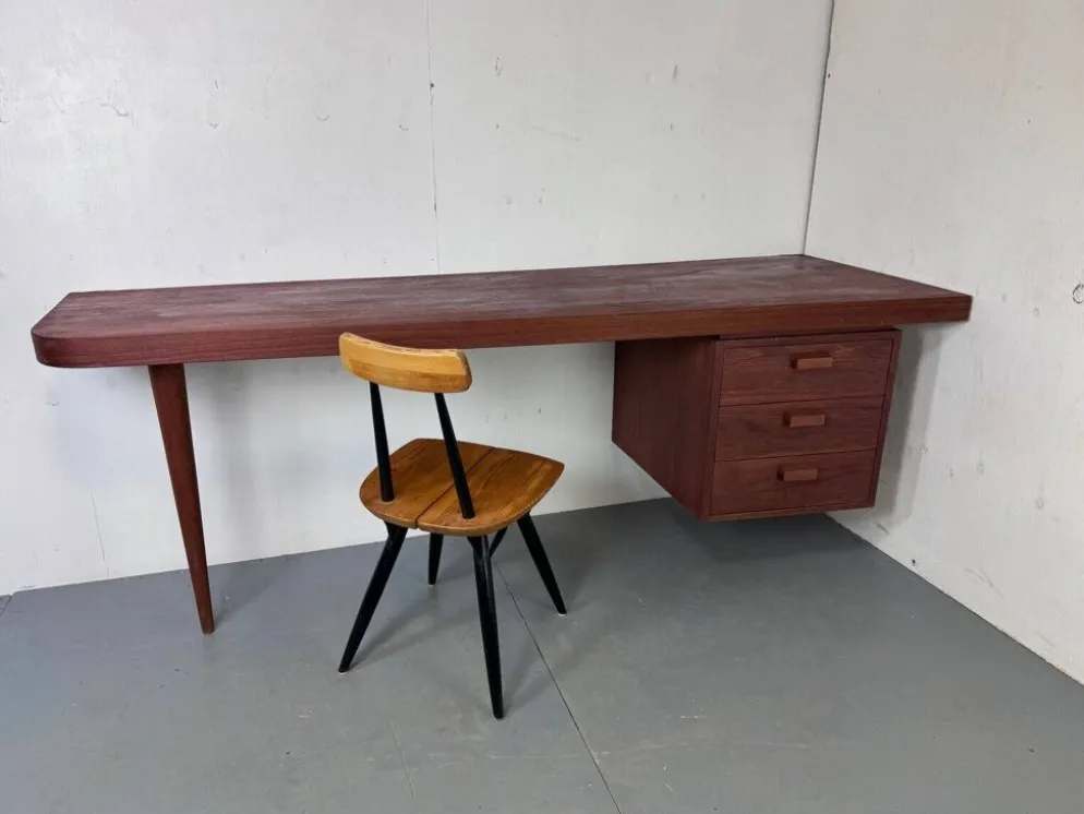 Bureau danois moderniste en teck, années 1950