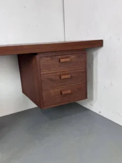 Bureau danois moderniste en teck, années 1950
