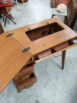 Bureau d'appoint vintage années 1950 à pieds compas