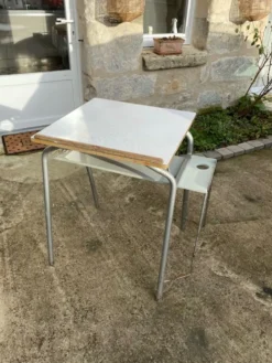 Bureau d'architecte pour enfant