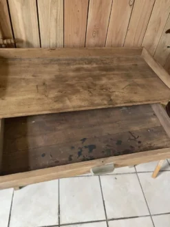 Bureau d’atelier en bois
