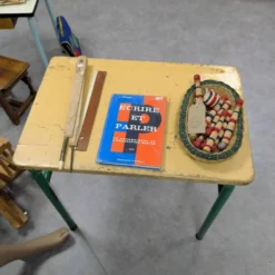 Bureau d'école années 60