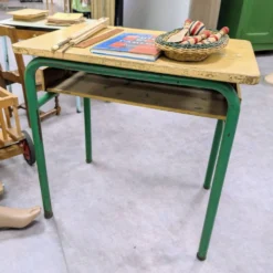 Bureau d'école années 60