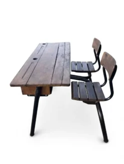 bureau d'école double avec chaises intégrées (ou pupitre d'écolier double)