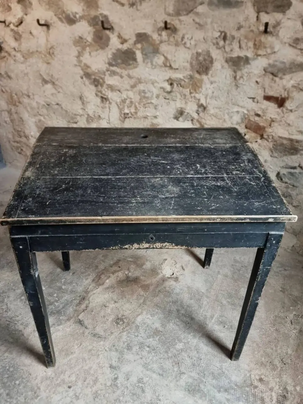 Bureau d'école français ancien, bureau d'écriture noir, bureau à abattant, vers 1900