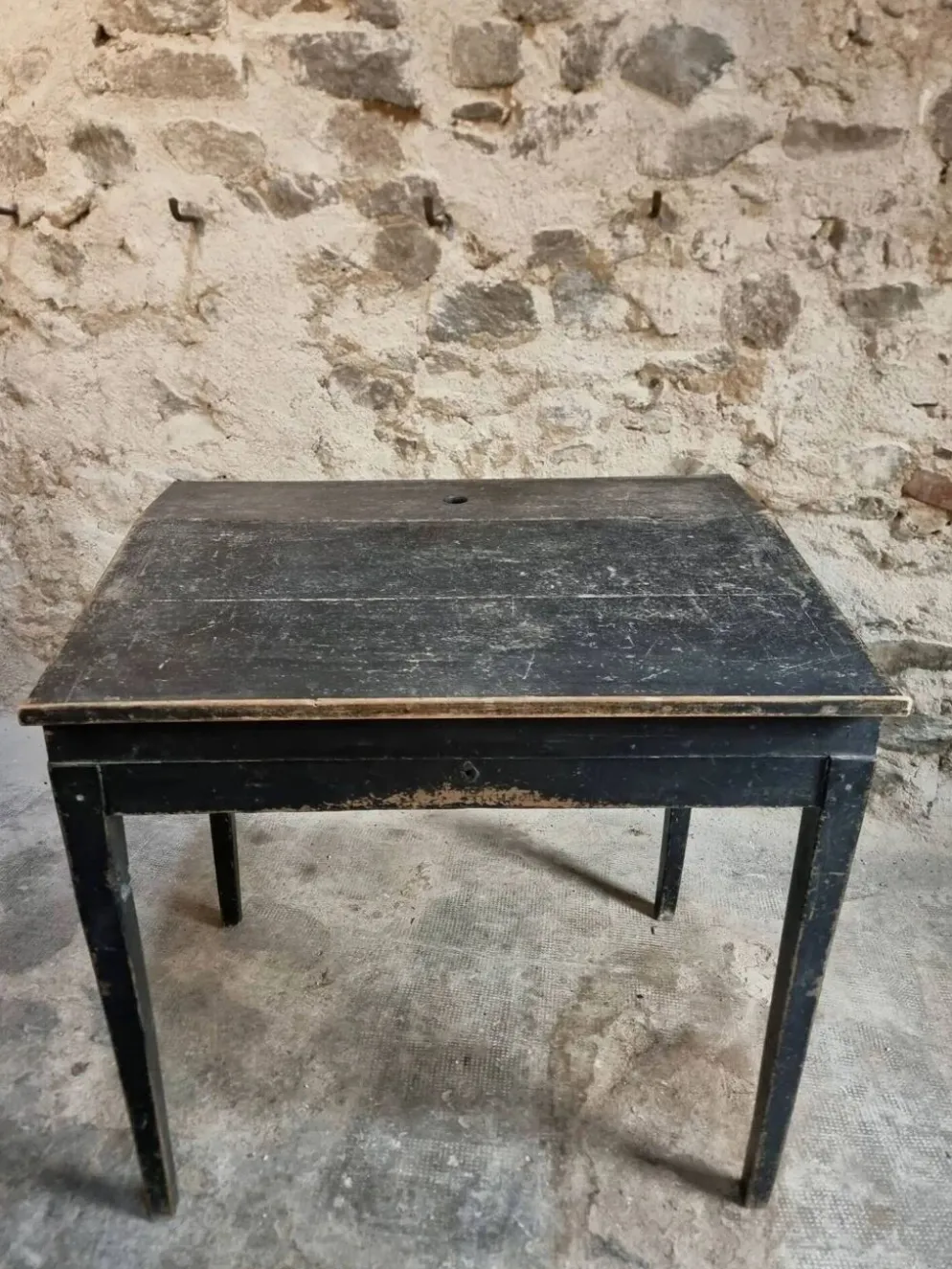 Bureau d'école français ancien, bureau d'écriture noir, bureau à abattant, vers 1900