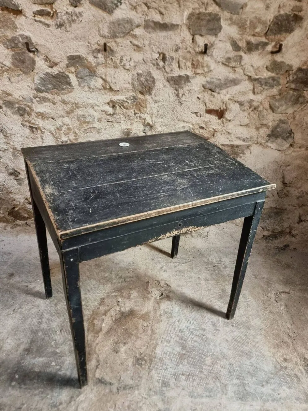 Bureau d'école français ancien, bureau d'écriture noir, bureau à abattant, vers 1900
